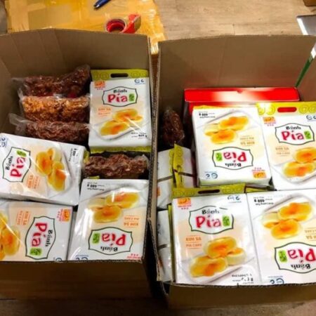 Gửi bánh pía đi Mỹ, Úc, Canada ở Cần Thơ giá rẻ