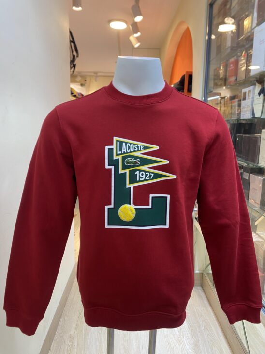 Sweater chính hãng lung linh tại Shop