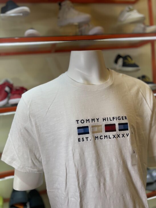 Áo thun Tommy