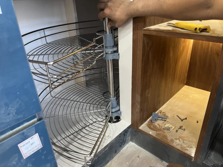 Mâm xoay góc 180 độ TaKing, hiện đại, sang trọng