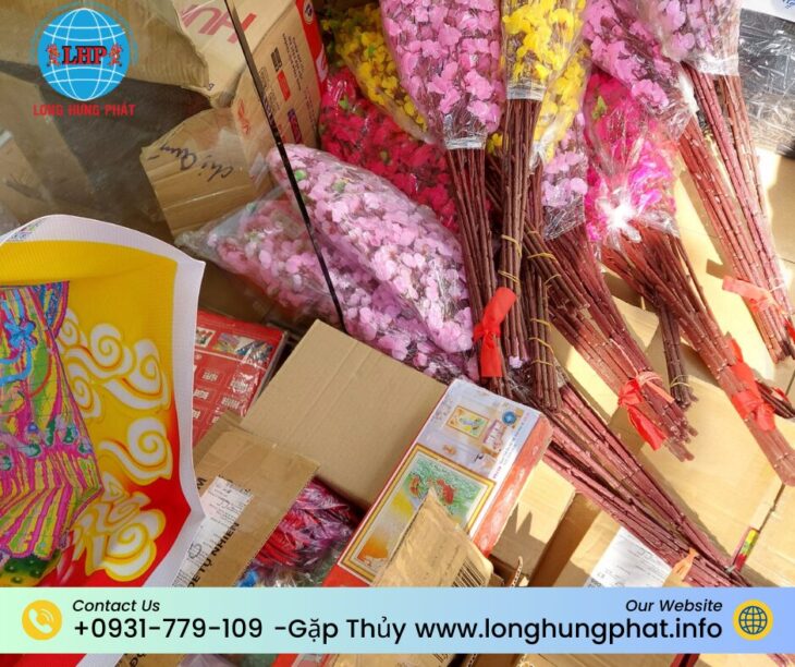 Gửi hoa giả trang trí tết, bánh mứt tết đi Canada chỉ từ 18x.000 vnd/kg