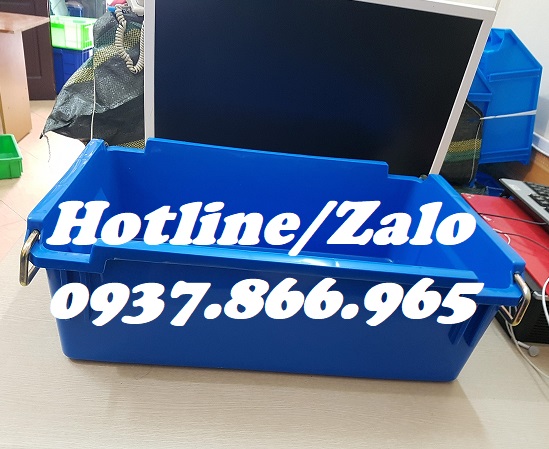 Bán thùng nhựa có quai sắt 2 đầu, thùng nhựa đặc, khay nhựa có quai hai đầu , thùng A2