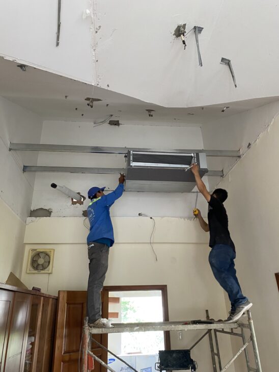 Lắp Đặt Máy Lạnh Cho Các Nhà Hàng, Chung Cư, Cửa Hàng Giá Tốt Tại Tphcm