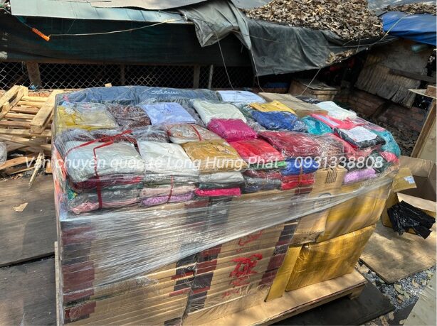 Gửi quần áo đi Mỹ chỉ từ 120.000/kg bằng đường tàu tại Cần Thơ