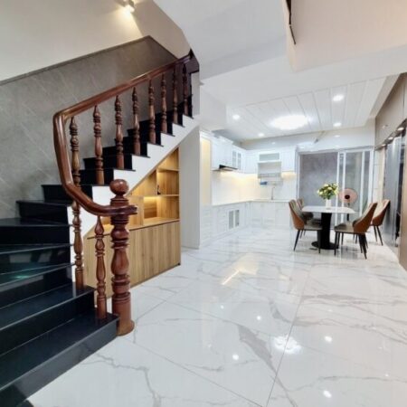 Bán nhà Lý Thái Tổ,Quận 10 HXH (4.9×10.) 3 tầng chỉ 6.7 tỷ.