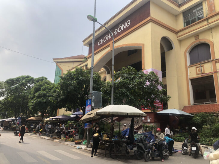 Hàng hiếm mặt phố chợ Hà Đông, kinh doanh sầm uất 30m2, nhỉnh 6 tỷ, cho thuê kinh doanh 200tr/năm.