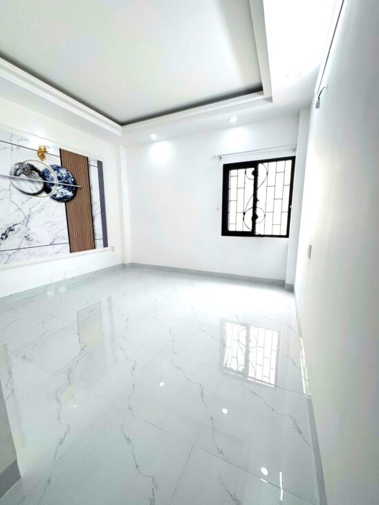 Bán nhà Đường Lê Hồng Phong, Quận 10 (4×11, 4 tầng) HXH chỉ 6.4 tỷ