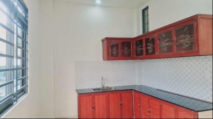 Nhà mặt tiền đường xe tải đậu cửa, Huỳnh Tấn Phát, Thị Trấn Nhà Bè, 4.8×11, 3 tầng kiên cố, chỉ