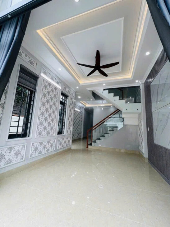 Nhà 2 lầu xây mới Hẻm Vật Liệu Xây Dựng Trung Hiếu – Đồng Khởi