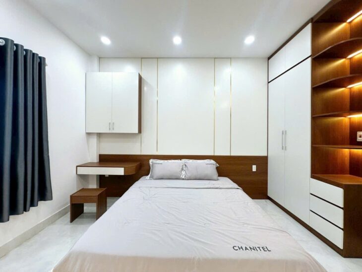 Bán nhà đường Lê Hồng Phong Quận 10.Hẻm xe hơi (3.9×15,2) 3 tầng BTCT chỉ 8.4 tỷ.