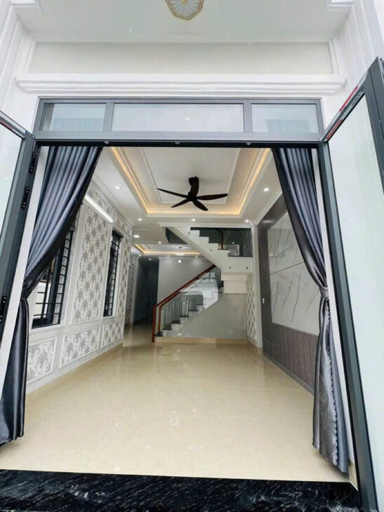 Nhà 2 lầu xây mới Hẻm Vật Liệu Xây Dựng Trung Hiếu – Đồng Khởi