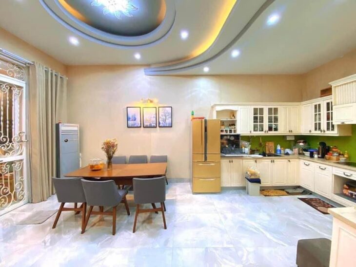 QUÁ HIẾM. nhà Văn Quán 82m2, 4 TẦNG, giá 12 tỷ. Ở NGAY – Ô TÔ VÀO NHÀ – KINH DOANH – TIỆN ÍCH KĐT
