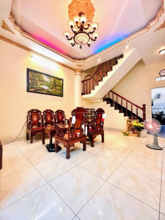 Hẻm 463 CMT8 Quận 10, ngang 5m hiếm, nội thất cao cấp, giá chỉ 9.2 tỷ