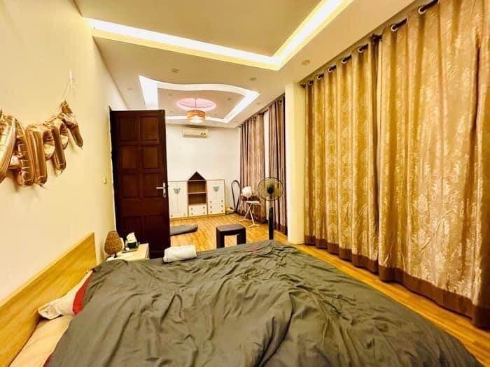 SIÊU HIẾM. nhà KĐT Ngô Thì Nhậm, 50m2, 4 TẦNG, giá 10 tỷ. PHÂN LÔ – Ô TÔ ĐỖ CỬA VÀO NHÀ – 2 THOÁNG