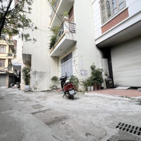 BÁN NHÀ PHỐ HOÀNG VĂN THÁI, NGÕ 3M OTO DỪNG ĐỖ NGÀY ĐÊM, NHÀ RỘNG Ở SƯỚNG