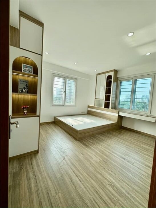 Bán nhà Ngô Thì Nhậm 52m2, 5 TẦNG, nhỉnh 11 tỷ. Ở NGAY – PHÂN LÔ Ô TÔ TRÁNH – DÂN TRÍ – TIỆN ÍCH.