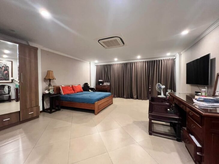 Bán nhà Kđt Mậu Lương 60m2, 4 TẦNG, nhỉnh 13 tỷ. PHÂN LÔ ĐG MẬU LƯƠNG- KINH DOANH- Ô CHỜ THANG MÁY