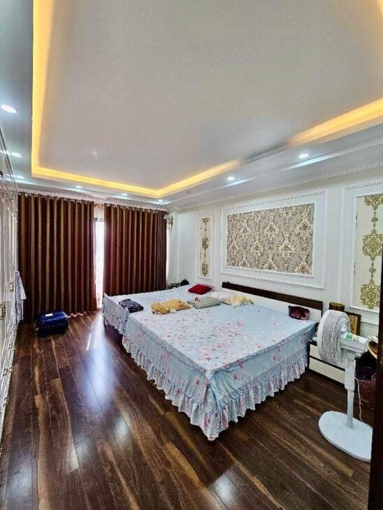 Hiếm. Bán nhà KĐT Văn Phú 77m2 , 5 TẦNG, nhỉnh 15 tỷ. VỈA HÈ – Ô TÔ TRÁNH – DÂN TRÍ CAO – TIỆN ÍCH