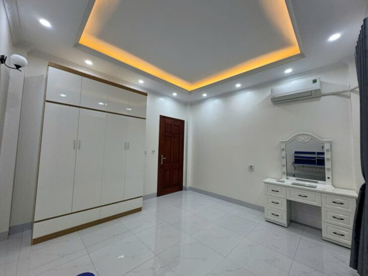 Bán nhà riêng xây độc lập Yên Nghĩa 5 tầng full đồ ở luôn được