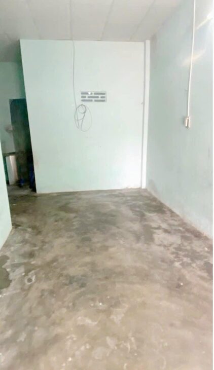 NHÀ CẤP 4 GÓC MẶT TIỀN TRẠM ĐIỆN HÒN NGHÊ VĨNH NGỌC