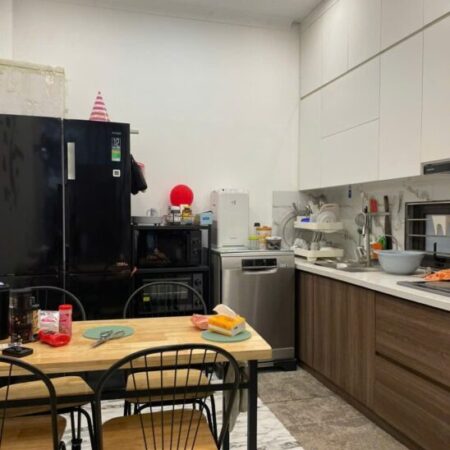 Em chuyển công tác cần bán nhà Ỷ La, Dương Nội 31m2