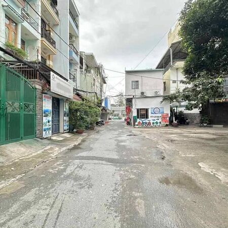 Đường Nguyễn Kiệm Đối Diện Bệnh Viện 175 Quận Gò Vấp. Đường Nguyễn Kiệm Đối Diện Bệnh Viện 175 Quận Gò Vấp.