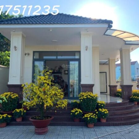 Biệt thự góc 2 MT sông Đồng Nai cách TT Q1 chỉ 30km, nhà mới đẹp ở ngay, DT 395m2 có 250m2 thổ cư