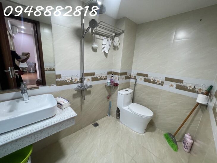 [VIP] TÂY HỒ- MẶT NGÕ Ô TÔ TRÁNH- MT 8M KHỦNG- VỪA Ở VỪA KD CỰC ĐỈNH!!!