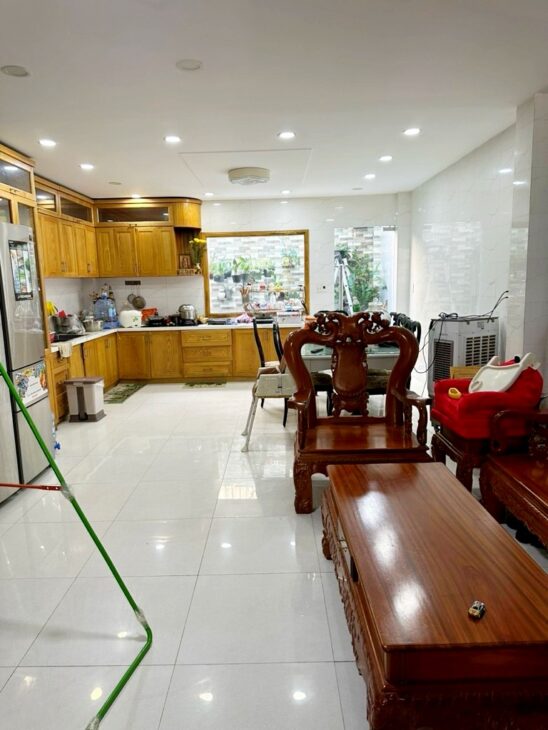 Mặt tiền kinh doanh Trịnh Quang Nghị 5×24 4 tầng sổ riêng chỉ 11 tỷ