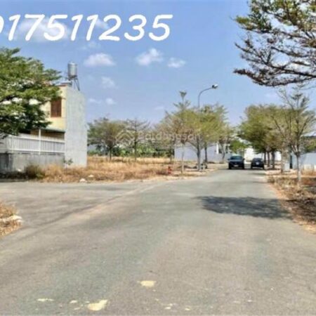 Chính chủ kẹt tiền bán lô đất khu dân cư Thung Lũng Xanh Long Thành 6x18m, giá 1tỷ100 Liên hệ