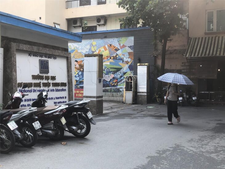 Bán nhà Văn Quán 10m ra ngoài đường 2 ô tô tránh, buôn bán tấp nập, 43m2, 7.8 tỷ