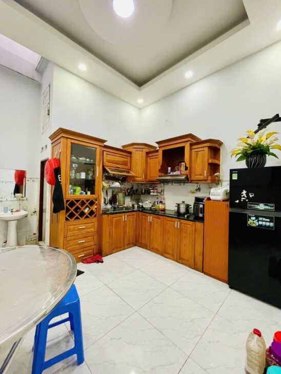 Bán nhà Quận 12, Nhà đẹp 3 tầng 104m2, KV Trung Tâm, Mặt tiền Trương Thị Hoa Q12, Nhỉnh 9 Tỷ, Còn