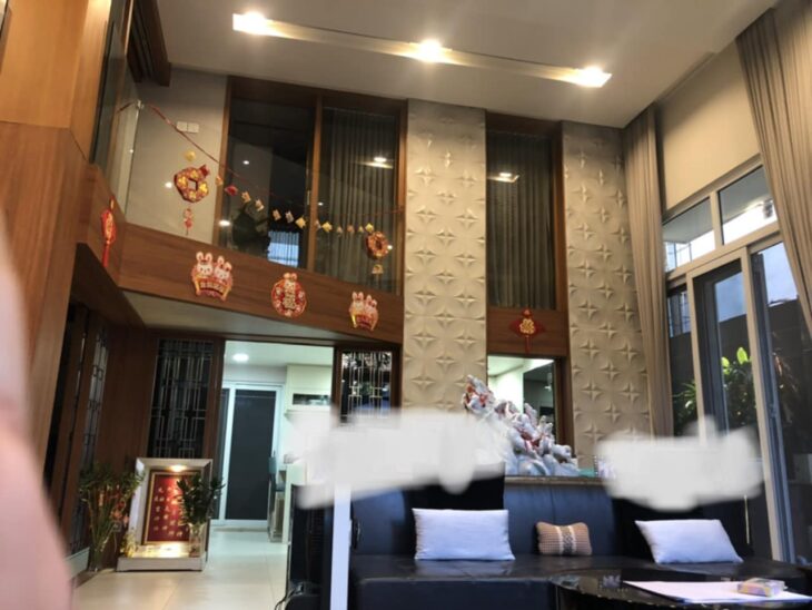 Bán biệt thự hướng Đông cao cấp vị trí đẹp mặt tiền đường số 10 khu Tên Lửa DT 10x21m, Bình Trị