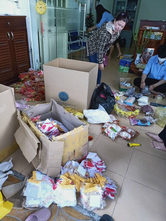 Gửi tượng đi Pháp nhanh chóng tại Long Hưng Phát Express