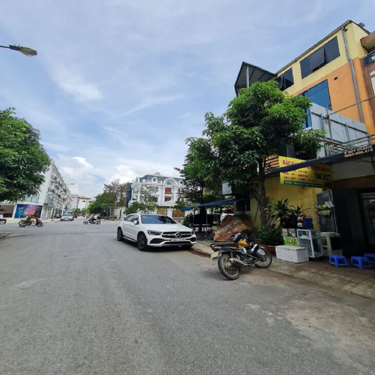 68m2 đất trục chính kinh doanh sầm uất tại Trâu Quỳ, Gia Lâm. Mt 4,5m, đường 10m. Lh 0989894845