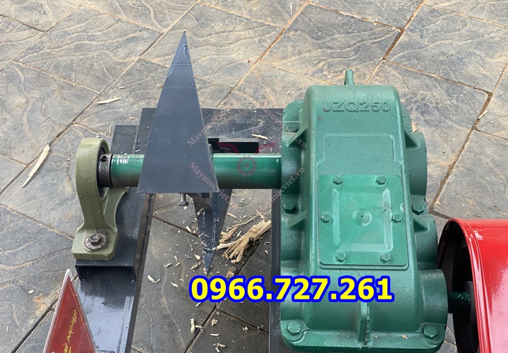 Máy Chẻ Củi Hộp Số Turbo chạy điện TBC250