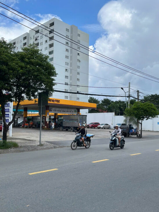 Bán nhà mặt tiền 12x38m giá 26 tỷ Đường Lê Văn Khương