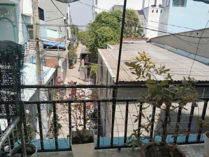 BÁN NHÀ HẺM HUỲNH THỊ HAI , Ô TÔ VÀO TẬN NHÀ , 10M RA CHỢ GẦN BỆNH VIỆN QUẬN 12, HCM . 60M VUÔNG,