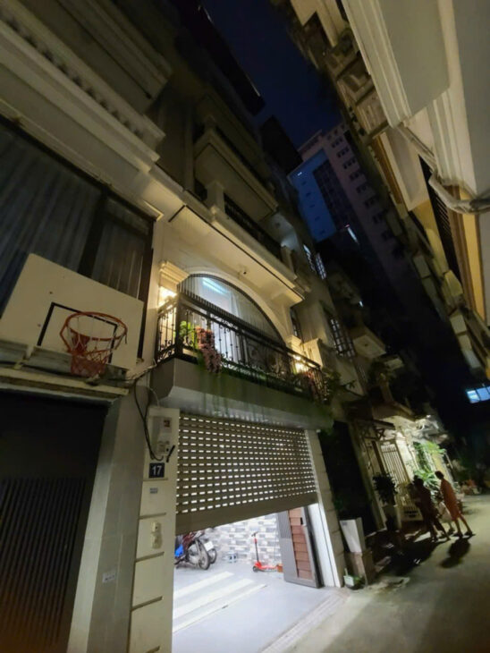 Ngõ phố Pháo Đài Láng, Đống Đa Diện tích: 52m² Giá bán: 18.9 tỷ