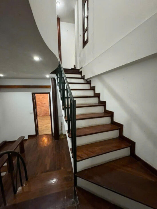!! SOS * CHO THUÊ NHÀ NGUYÊN CĂN -120M2 TẠI NGÕ 40 XUÂN DIỆU, TÂY HỒ, HÀ NỘI