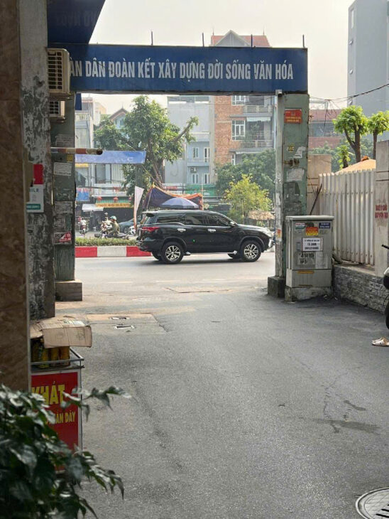 VẠN PHÚC MẶT NGÕ THÔNG – Ô TÔ TRÁNH 5M – NHÀ DÂN XÂY ĐỂ Ở – 40m – 5 tầng- Mặt tiền rộng. Sổ vuông