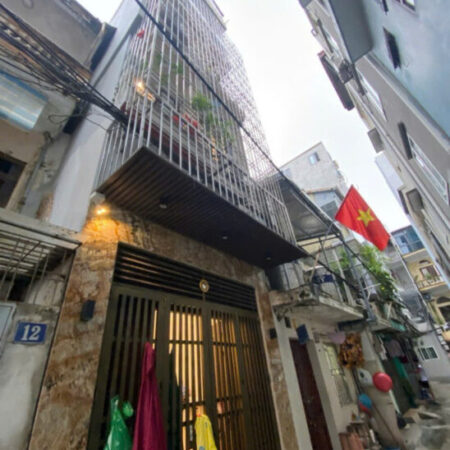 BÁN NHÀ ĐẸP ĐƯỜNG LÁNG 42,4m -12,95 – HAI THOÁNG – Ô TÔ – FULL NỘI THẤT