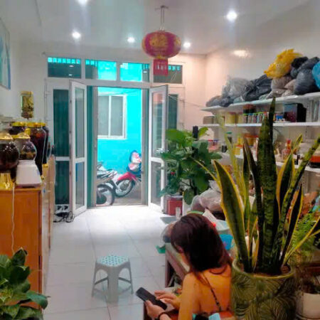 Đầu tư sinh lời cao La Thành 61mx5 tầng MT 5m, ngõ 3 gác tránh 10.45 tỷ.