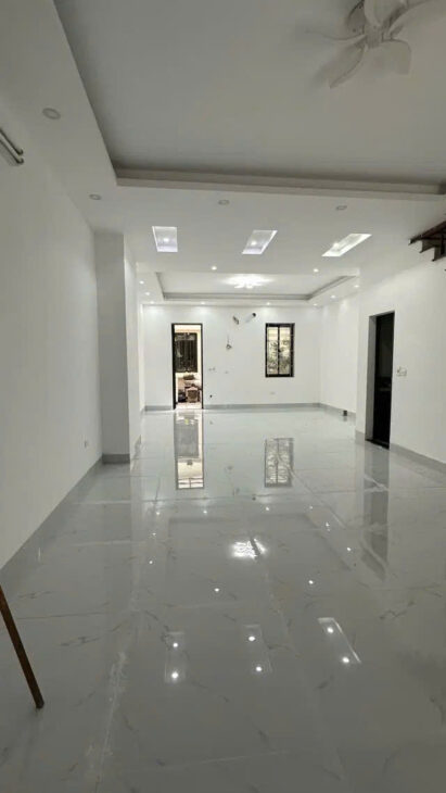 Bán nhà Quần Ngựa 51mx7 tầng thang máy, đẹp, vừa ở vừa kinh doanh 11.3 tỷ.