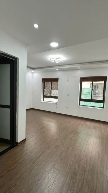 Bán nhà Quần Ngựa 51mx7 tầng thang máy, đẹp, vừa ở vừa kinh doanh 11.3 tỷ.