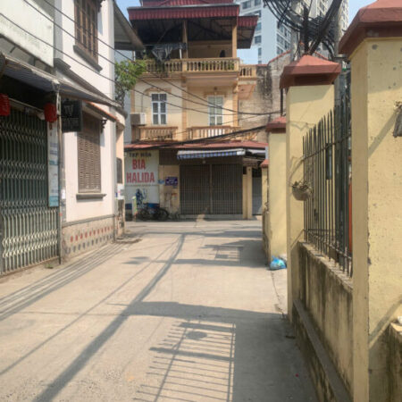 Cực Đẹp – Ô Tô Đỗ cửa gần đại sứ quán Hàn Quốc, Ngõ thông DT: 54,4m giá 9.95 tỷ