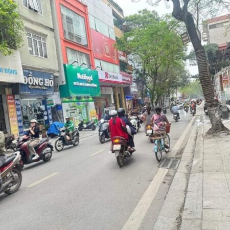 ⚜️ Nhà Mặt phố Đội Cấn, Ba Đình 78m2 6T Thang máy, MT 5m, Chỉ 35 Tỷ ⚜️