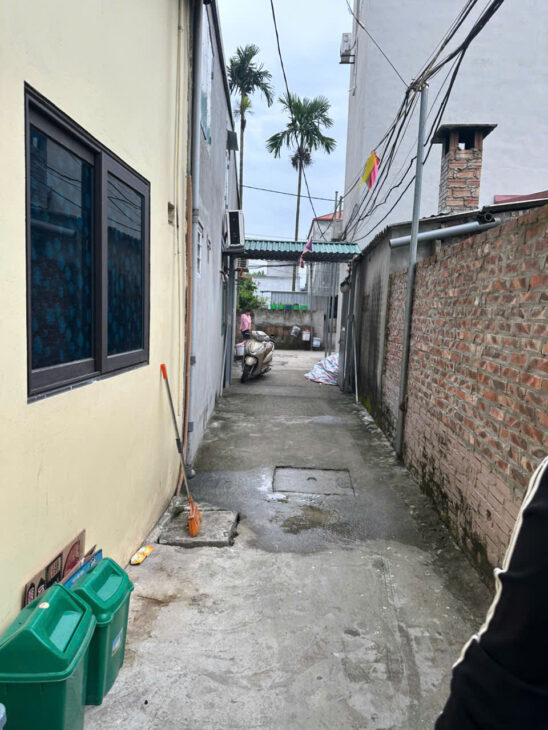 Nhà mới xây ở 3 tầng, gần vành đai 4 về Mỹ đình hơn 10km, chủ bán rẻ