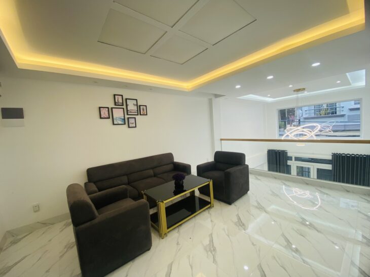 Giảm 300 triệu, bán LÊ VĂN SỸ, PN, 5 tầng, 4 phòng, 7.2 tỷ