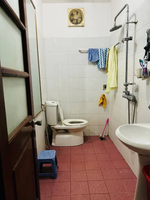 Nhà đẹp tại Bùi Xương Trạch, phân lô Bộ Công An, 46,8m², mặt tiền 4,5m, giá 11,6 tỷ, ô tô vào tận